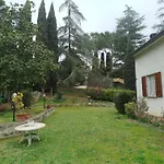 Signora Minu Bed & Breakfast *