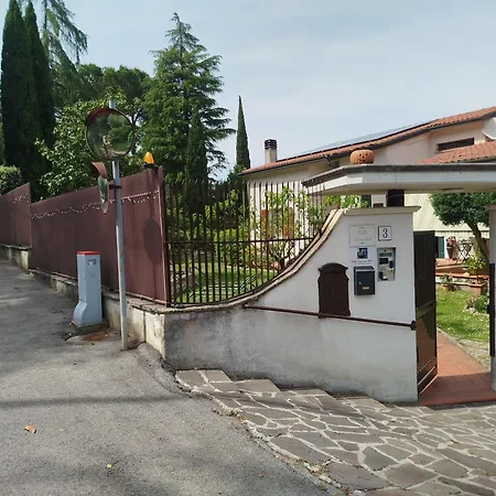 Signora Minu Bed & Breakfast *